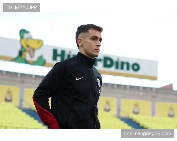 卡萨多获西亚超4000万欧报价,年薪或翻倍引关注 卡萨多获西亚超4000万欧报价,年薪或翻倍引关注